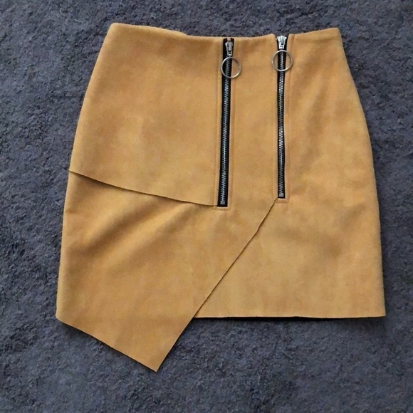 MISSGUIDED Faux Seude Scuba Asymmetrical Skirt Stretchy Size 4 Grunge Stretchy - Picture 7 of 13